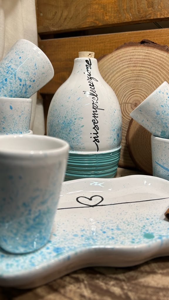 Barattolo in ceramica personalizzato con decoro dipinto a mano